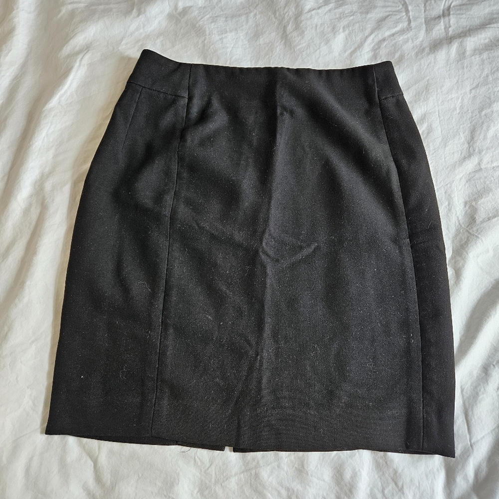 Elegant Black Pencil Skirt for Wlrm